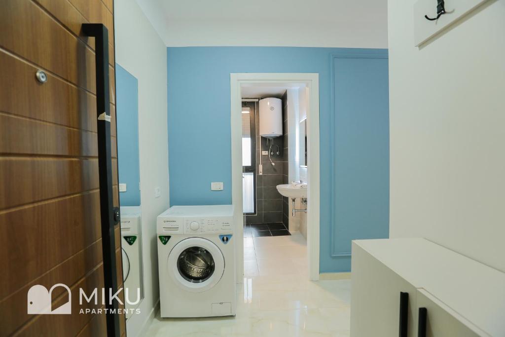Miku Apartment - Glamorous 1Bedroom Apartment At Olympic Residence - Image 5