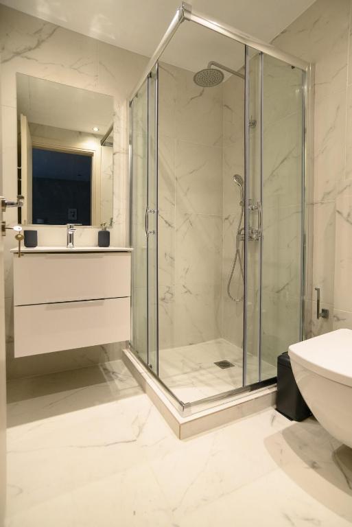 Koupelna v ubytování A13 Pristine & Sunny 30m2 flat near Syntagma sq