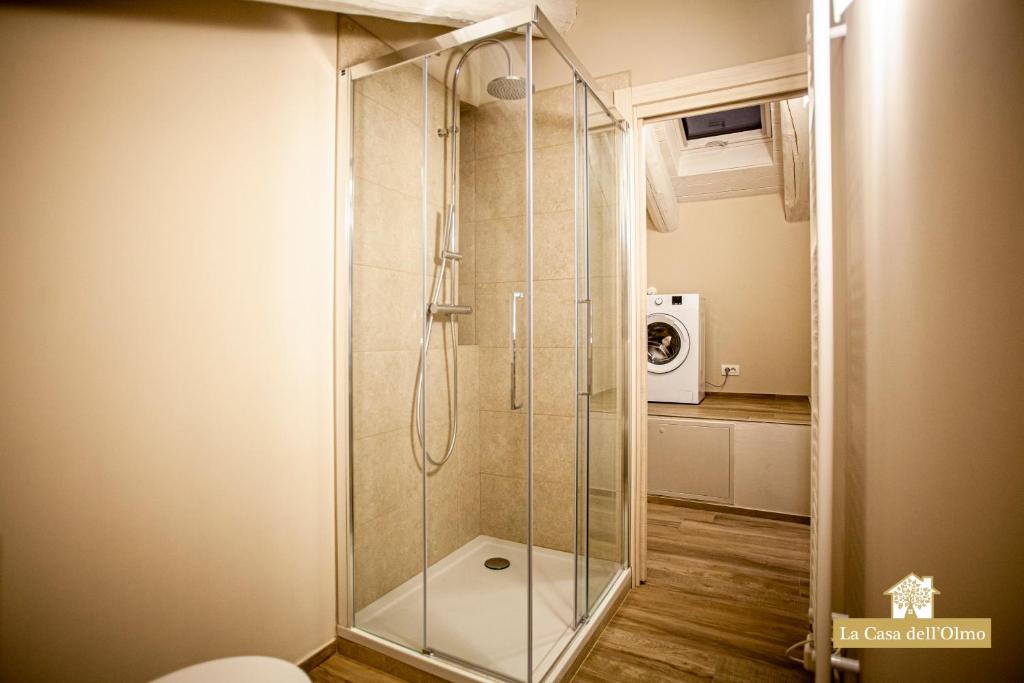 Łazienka w obiekcie La Casa dell'Olmo - Suite Apartment Cuneo