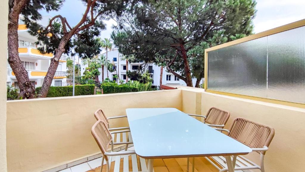 OleHolidays 411 Romana Playa junto a la playa, Marbella ...