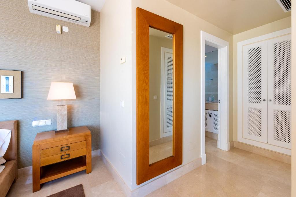 Fotografie z fotogalerie ubytování Las Tortugas Marbella - Luxury Penthouse with Sea Views & Jacuzzi v destinaci Marbella