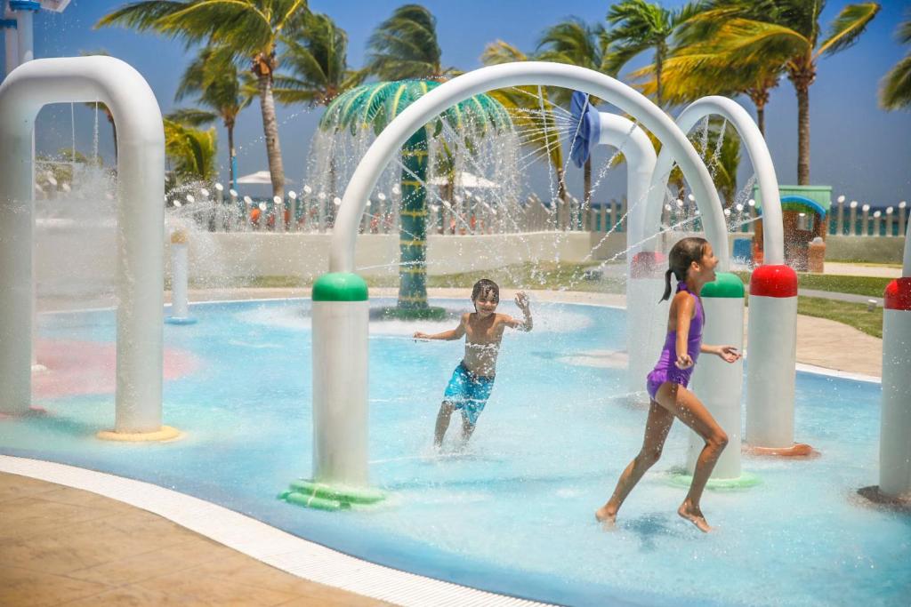 Moon Palace Jamaica - All Inclusive photo
