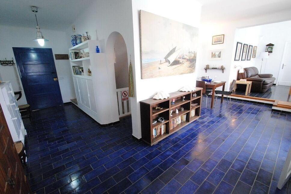 A kitchen or kitchenette at Villa El Club 3 Bed 3 Bath Front