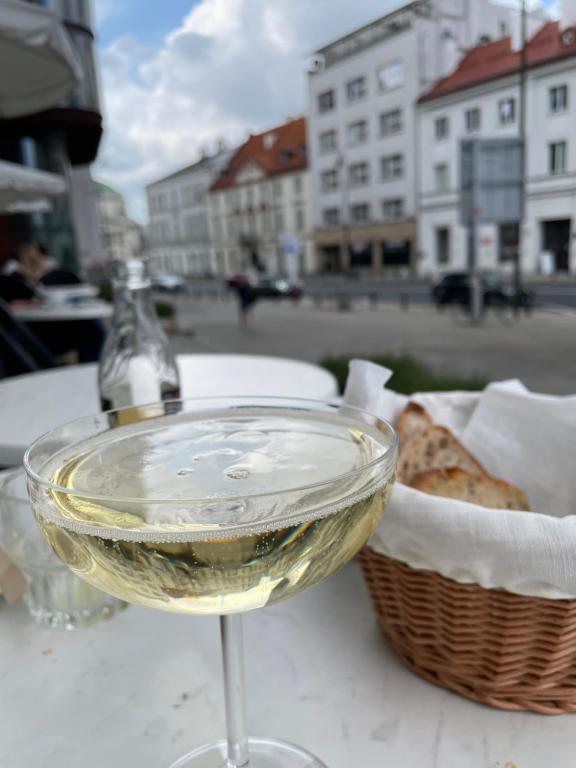 Nápoje v ubytovaní Apartament Koszykowa 1