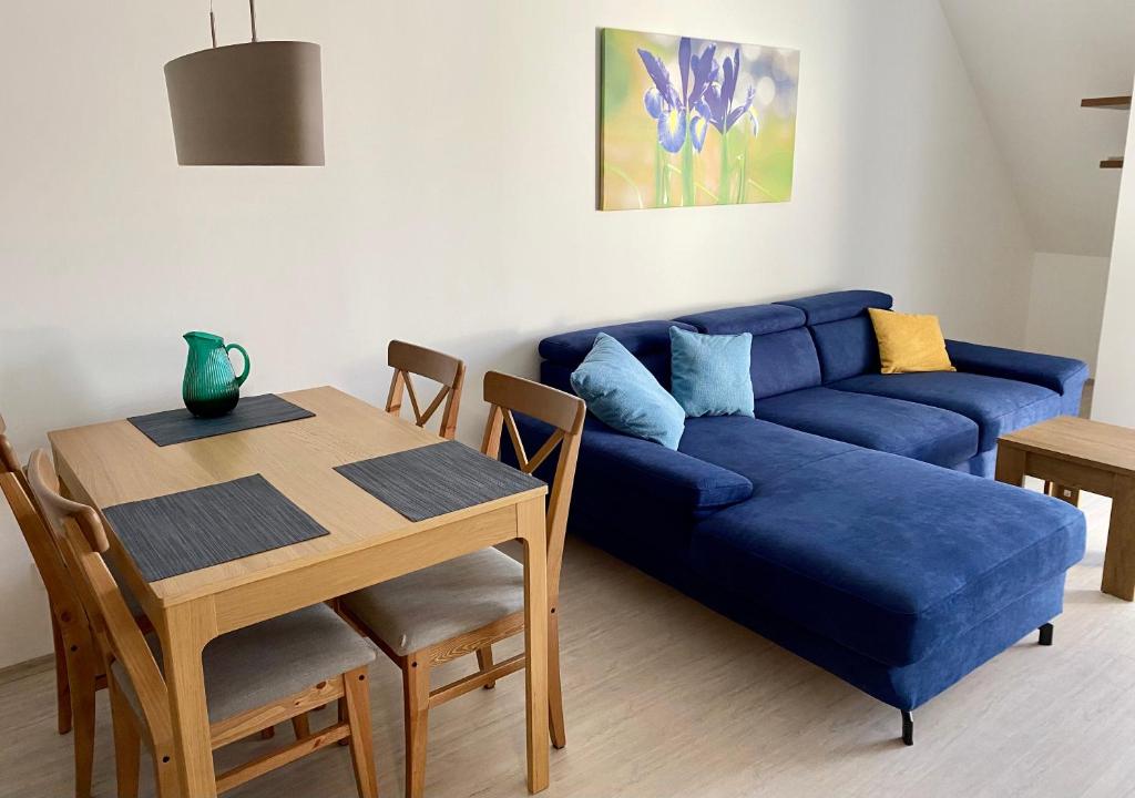 Posedenie v ubytovaní Iris Appartement in Hévíz mit Tiefgarage und Panoramaaussicht