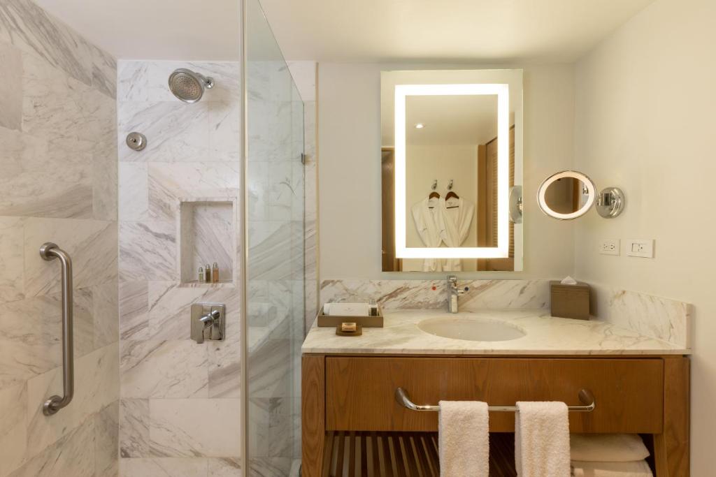 Moon Palace Jamaica - All Inclusive - Superior Honeymoon Suite Ocean View - King Size Bed