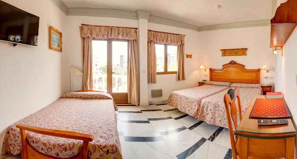 Hotel Rosa - Superior Driepersoonskamer