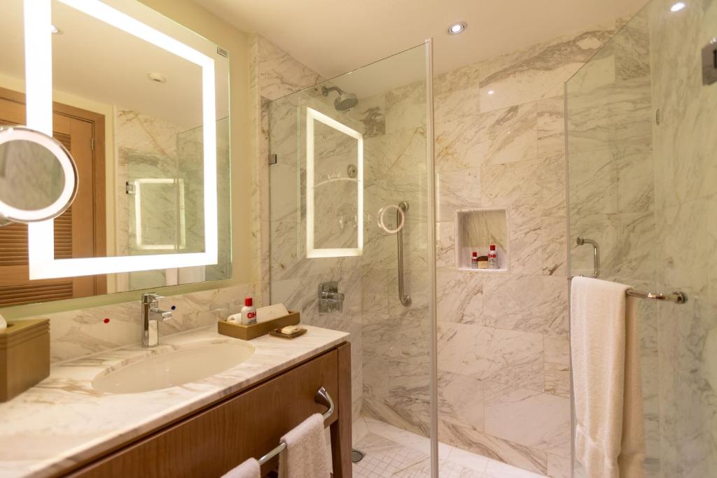 Moon Palace Jamaica - All Inclusive - Superior Deluxe Ocean View With Balcony - Kids & Tieners GRATIS