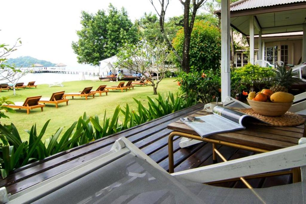 Zahrada ubytování Makathanee Resort