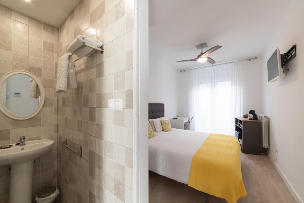 Hostal Puente de Hierro - 17