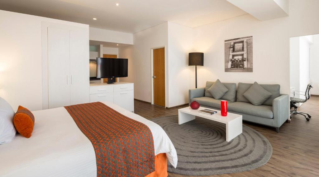 Camino Real Puebla Angelopolis - Suite King SJK