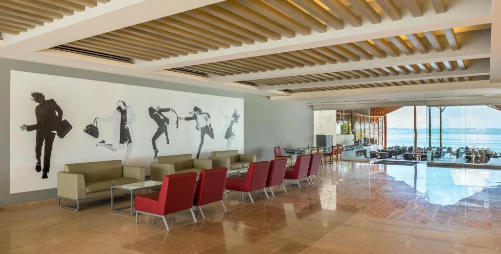 Posezení v ubytování Real Inn Cancún
