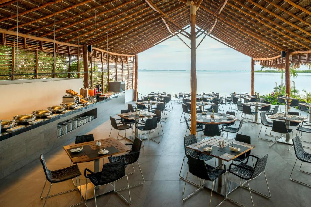 Restaurace v ubytování Real Inn Cancún