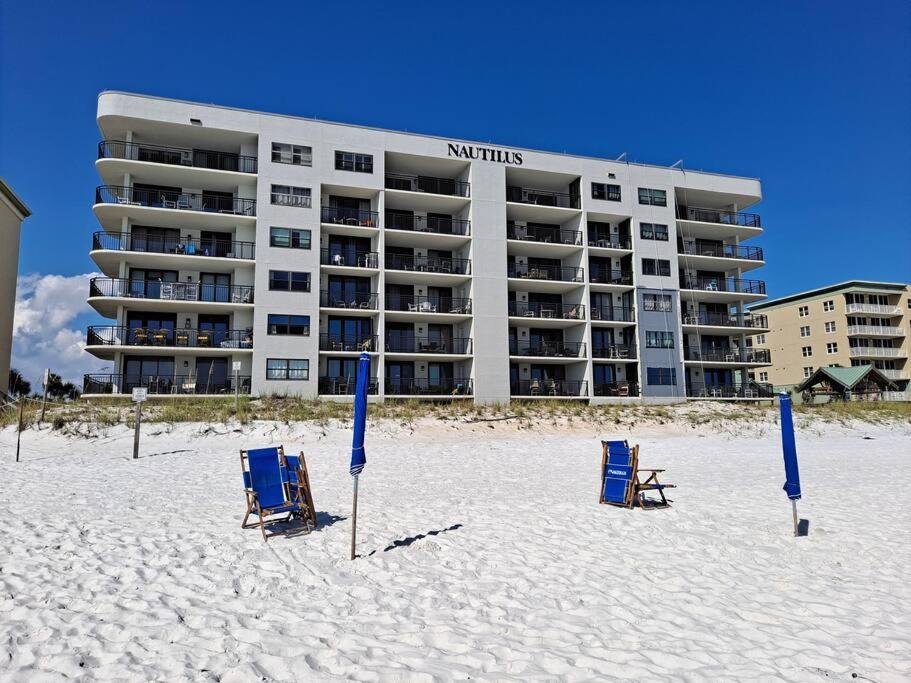 Serene Penthouse on the Gulf! Beach view +Sound!, Fort Walton Beach