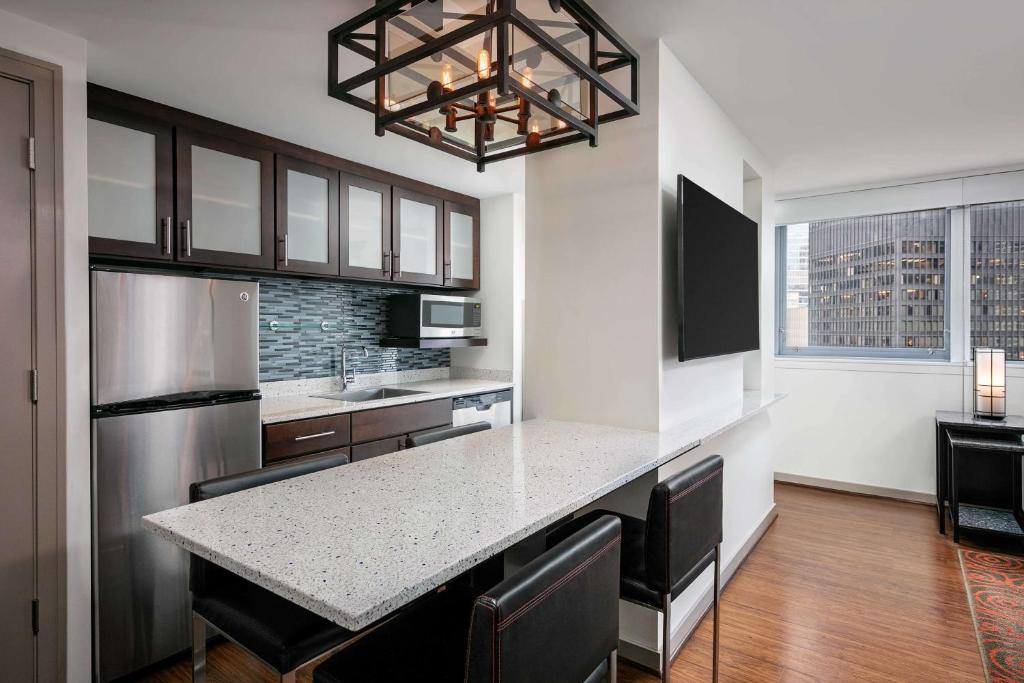 The Royal Sonesta Chicago Downtown photo