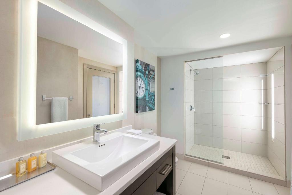 The Royal Sonesta Chicago Downtown photo