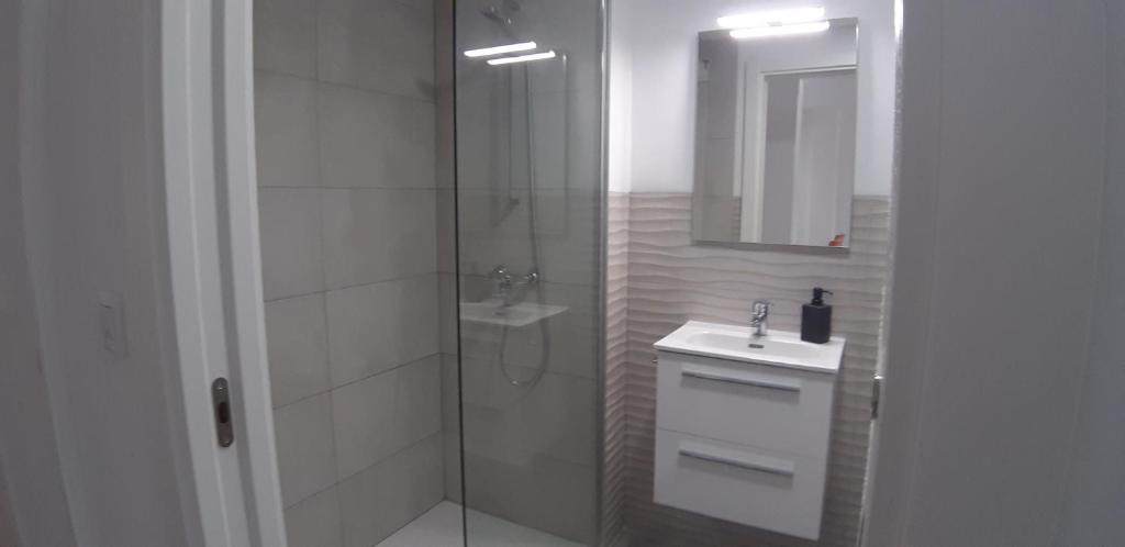 los perlas, El Campello – Updated na 2023 Prices