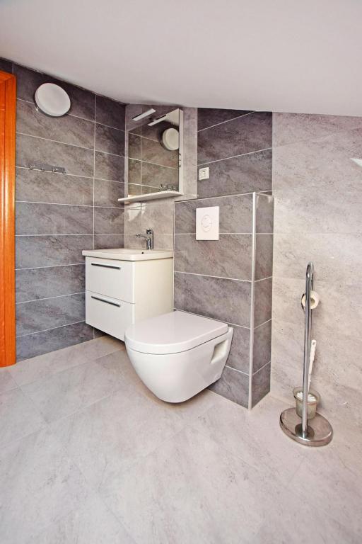 Kúpeľňa v ubytovaní Apartment in Starigrad Paklenica
