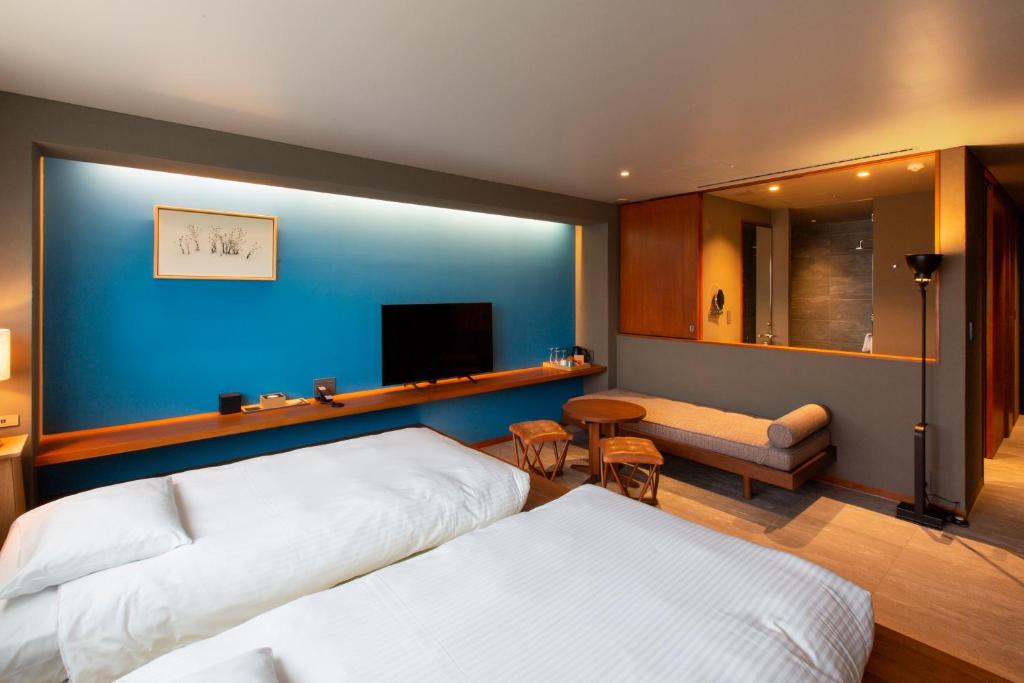 TV a/nebo společenská místnost v ubytování HOTEL AO KAMAKURA