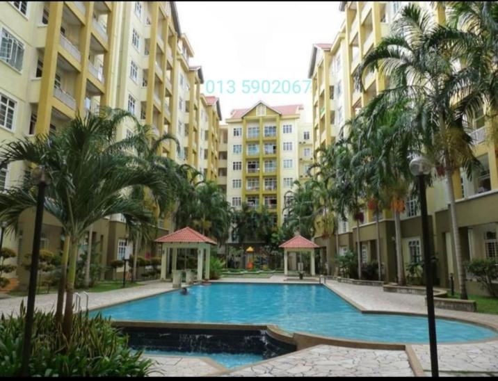 Poolen vid eller i närheten av Stay 707 Apartment , homestay Melaka , unit 1-11