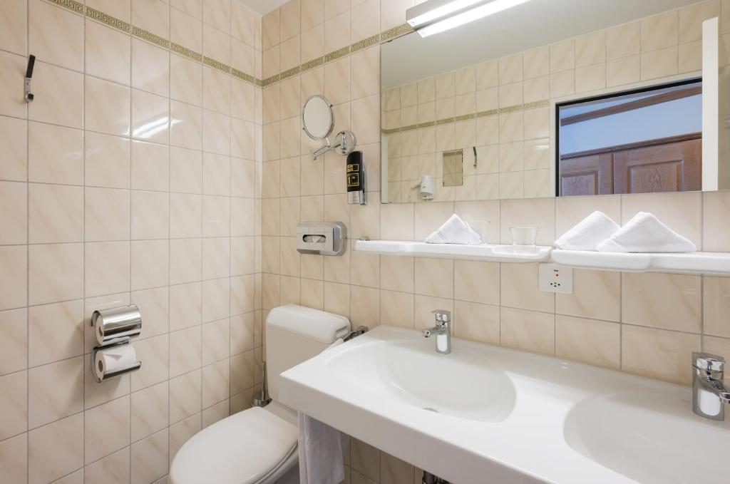 Ambassador Self Check-in Hotel - Resim 4