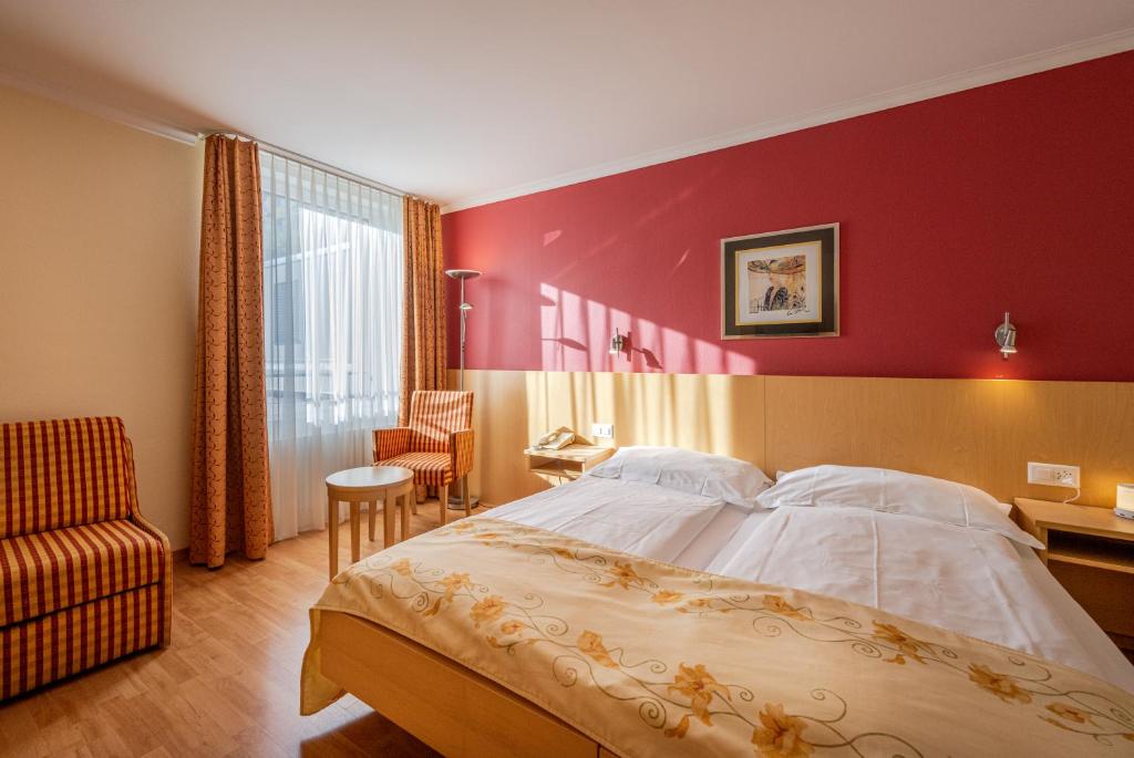 Ambassador Self Check-in Hotel - Resim 7