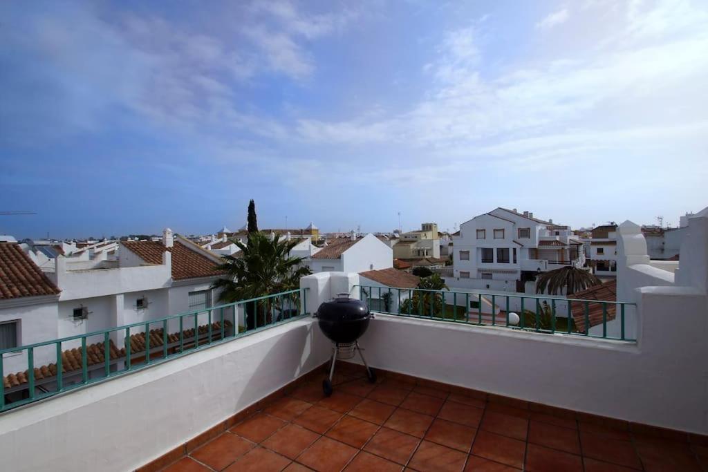 Lovely 1 bed Attic Apartment, Private Community, Rota ...