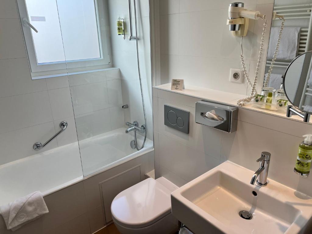 Holiday Inn Paris-Auteuil by IHG - Standard Double Room