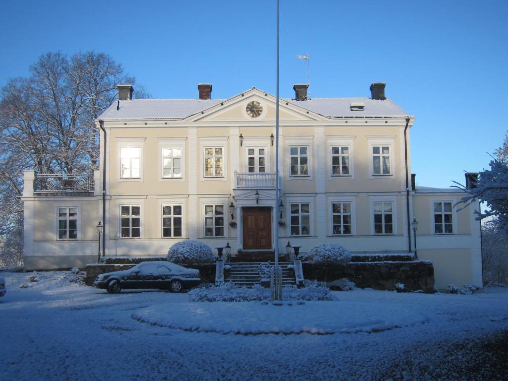 The Castle of Viksberg. v zimě
