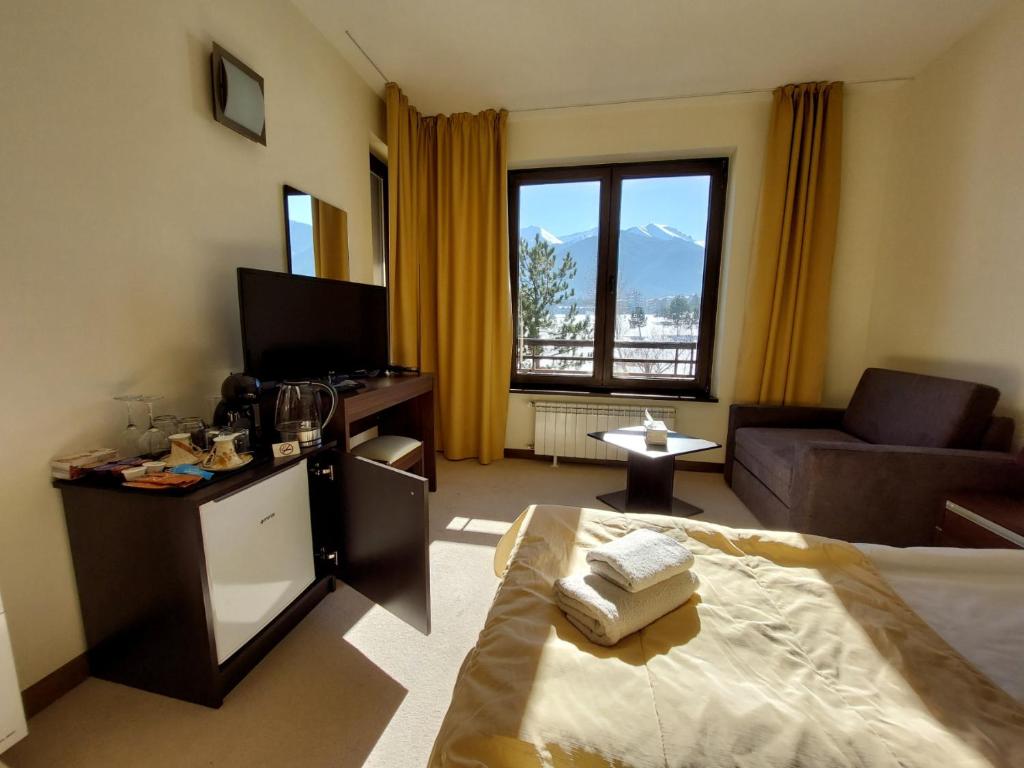 The View Apartment, Terra Complex neighbour building - Habitación Gemela Con Vista A La Montaña