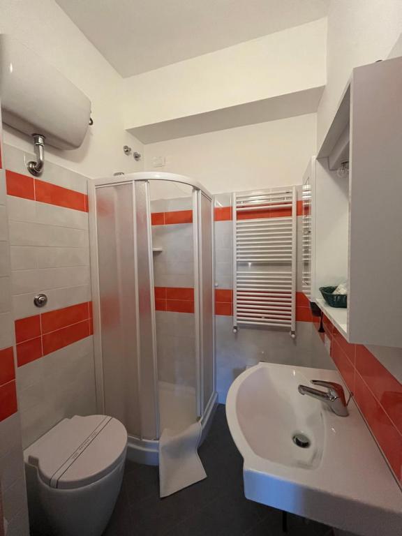Koupelna v ubytování Hotel Letizia