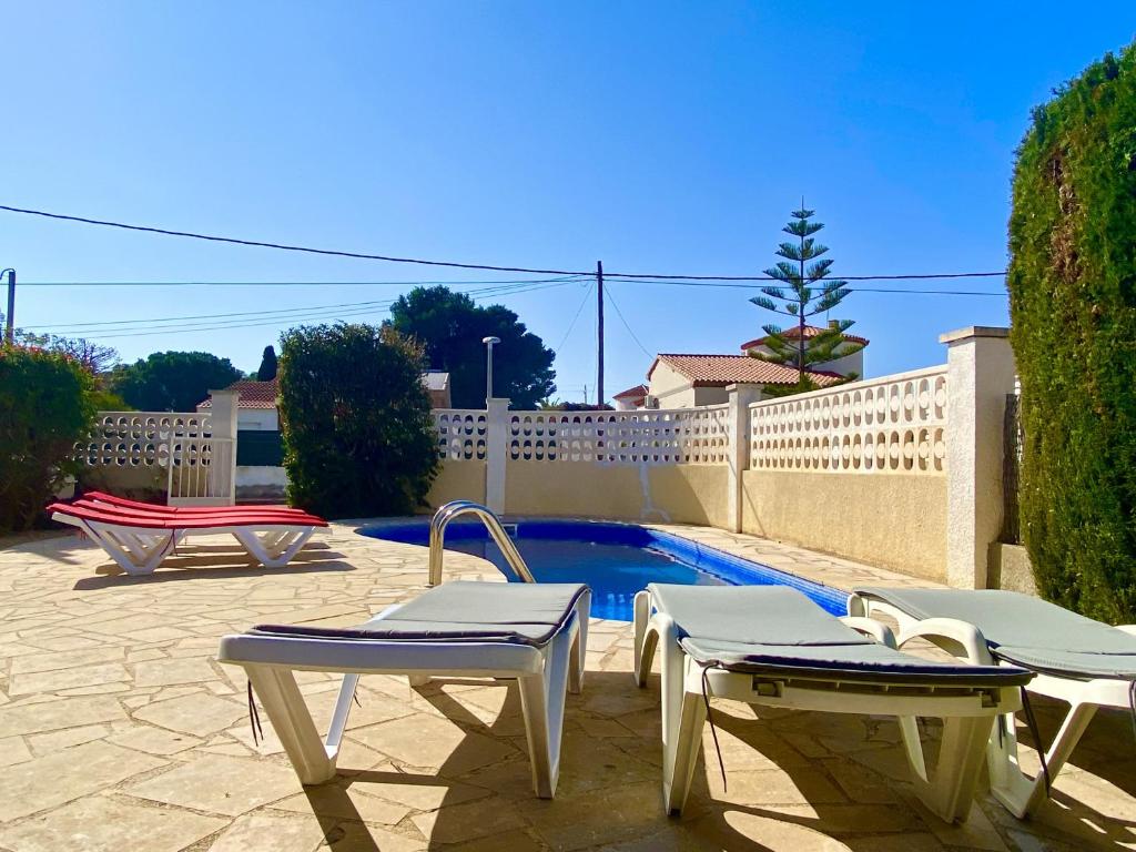 Fotografia z galérie ubytovania Villa Avondale 3bedroom villa with air-conditioning & private swimming pool v destinácii L'Ametlla de Mar