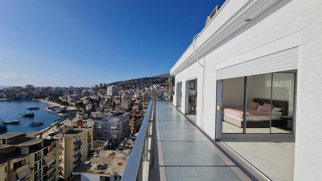 Rocknest Sea View Penthouse - Imazhi 12