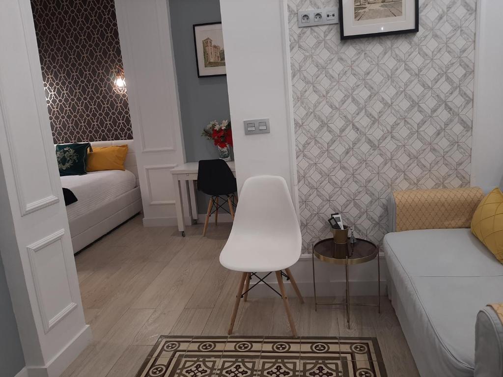 LA SUITE DEL CONDE LUXURY SUITES - 9