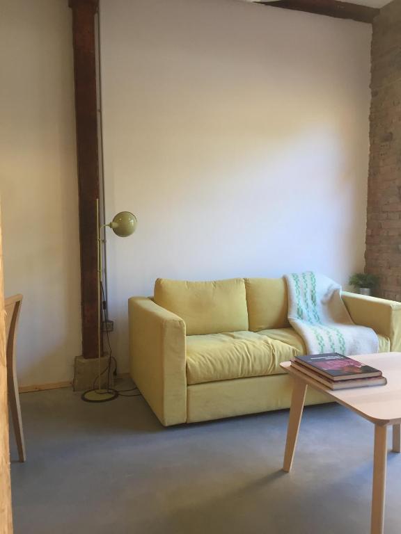 A seating area at Suites La Catedral