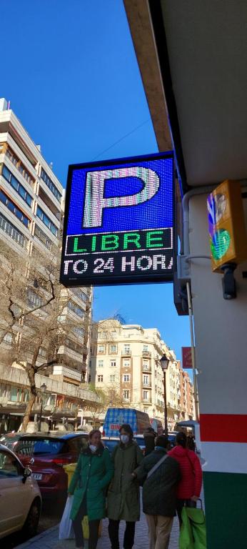 Certifikát, hodnocení, plakát nebo jiný dokument vystavený v ubytování Hostal Moncloa