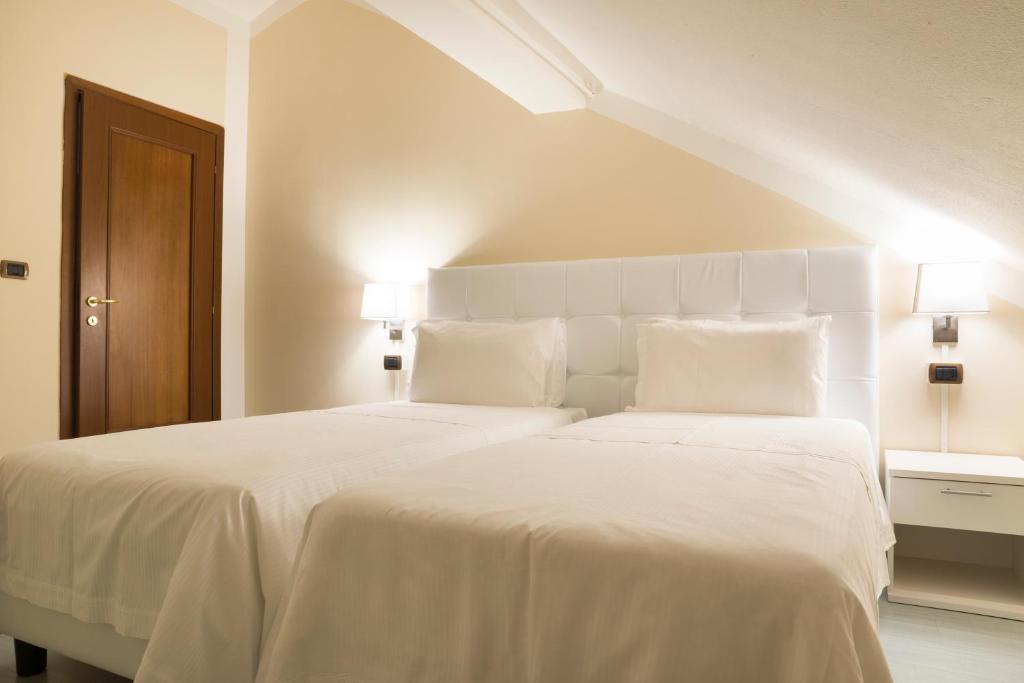 Hotel Tourist - Resim 19