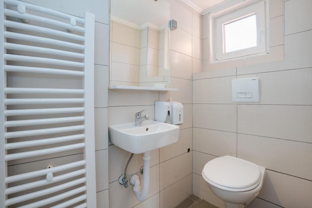 Koupelna v ubytování Hotel Vamos Sarajevo, b&b