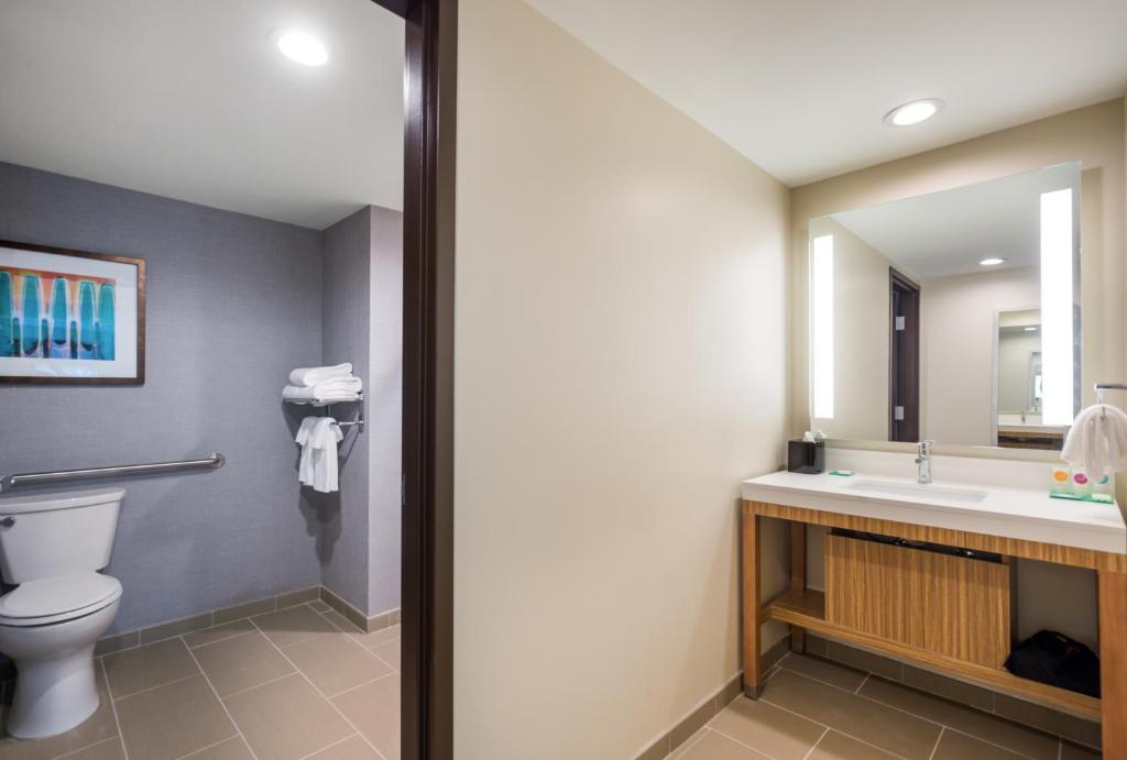 Hyatt Place Hampton Convention Center photo