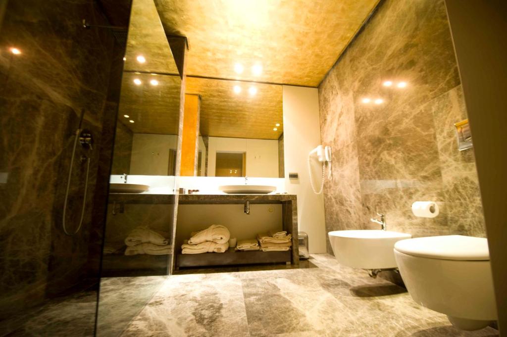 Hotel Romano House - Chambre Double Ou Lits Jumeaux De Luxe Avec Balcon
