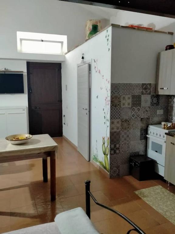 Kuchyň nebo kuchyňský kout v ubytování La lammia di Pisticci