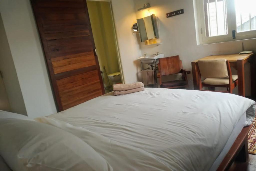 Ren I Tang Heritage Inn - Deluxe Double Room