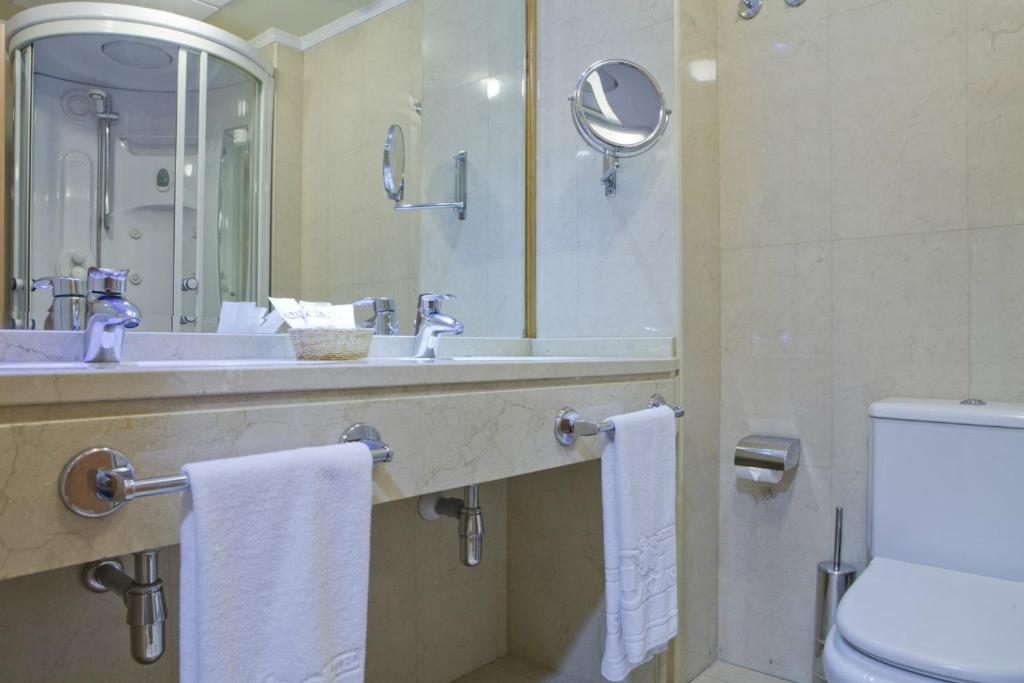 II Castillas Madrid - Resim 3