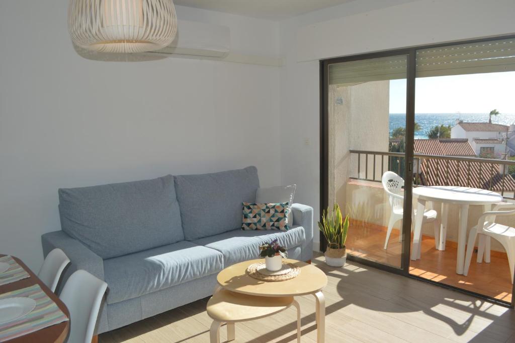 Fotografie z fotogalerie ubytování M&A Apartamento de Playa con Garaje v destinaci Almuñécar