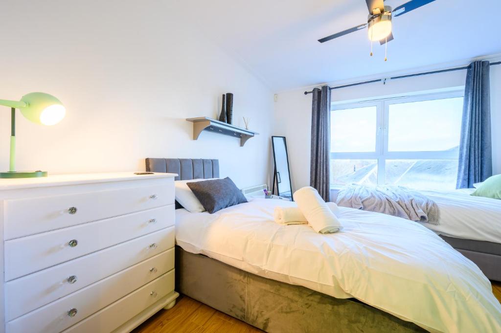Oslo House by Tŷ SA - 2 bed in Cardiff Bay