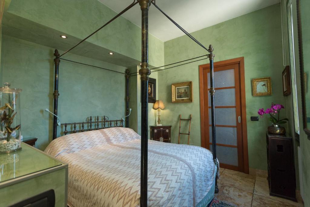 Posteľ alebo postele v izbe v ubytovaní The Trastevere Penthouse Experience
