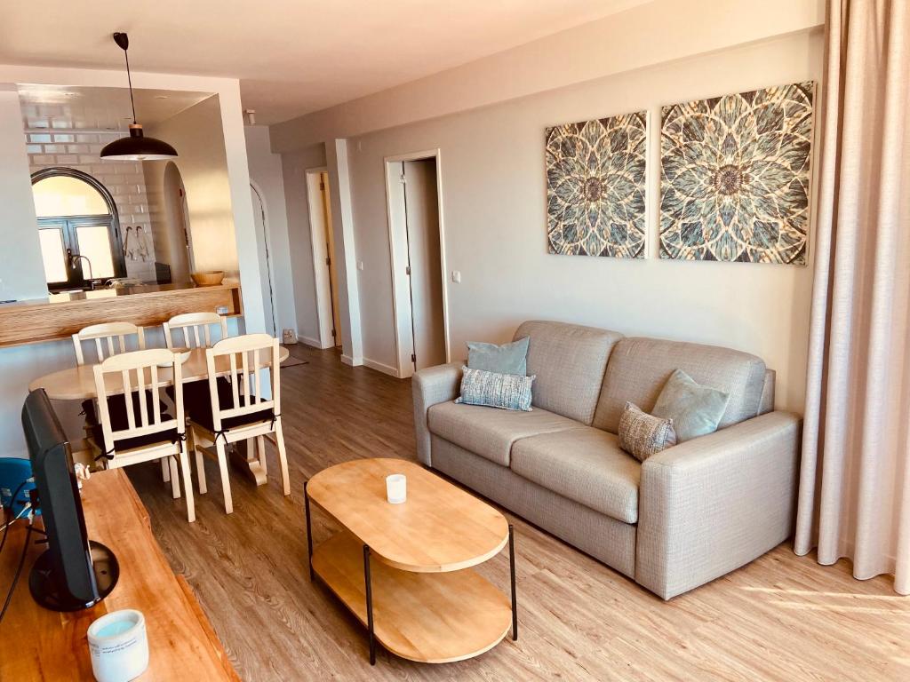 Posezení v ubytování Ocean Cliffs Apartments