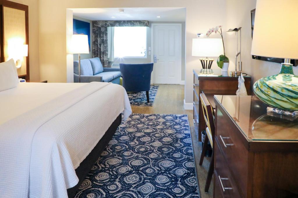 Almond Tree Inn - Adults Only - Suite King