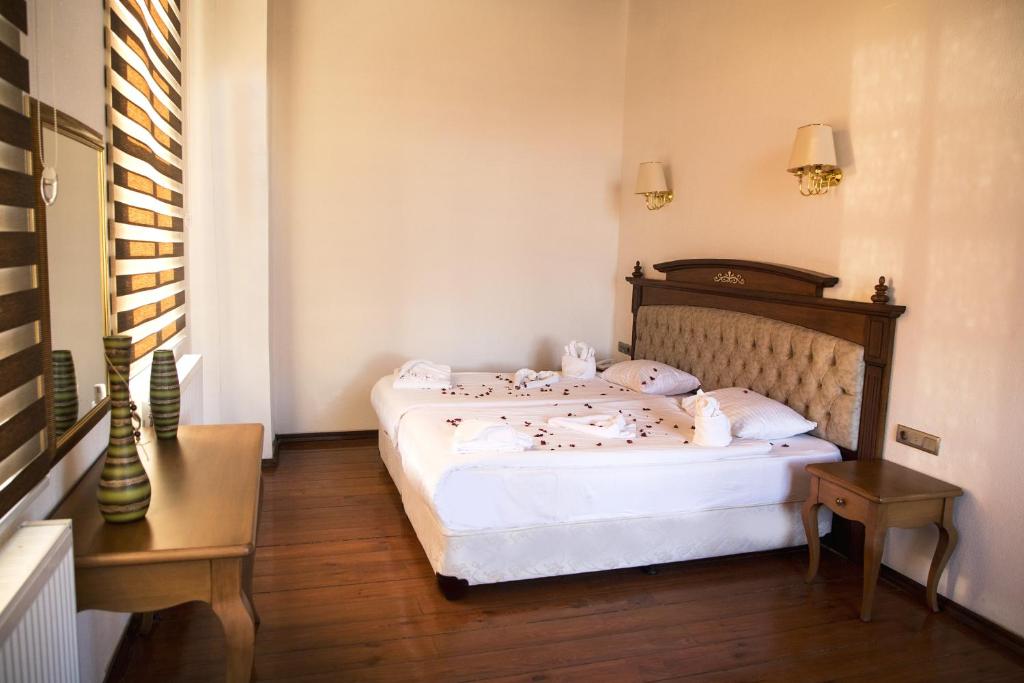 Postel nebo postele na pokoji v ubytování Thrace Konak Hotel & SPA