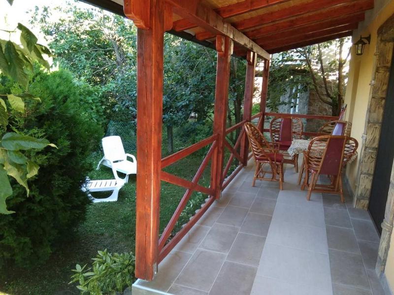 Balkón nebo terasa v ubytování Apartmani Zapis Vrdnik